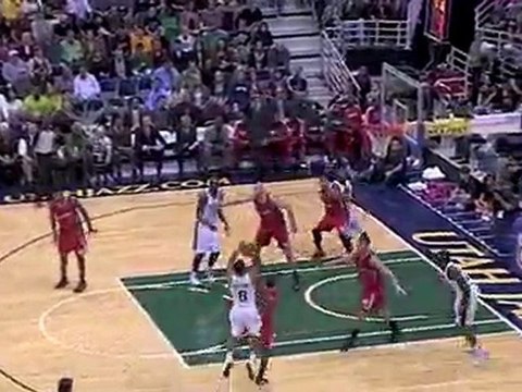 Deron Williams leads the Jazz to a win with 30 points, eight