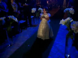 Elisa de Daminha no Casamento do Gustavo e Camila