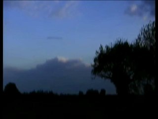 Big daytime cylinder UFO Yorkshire, UK 17-May-2010