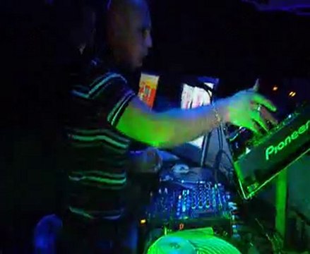 IMGP0292(1) video nvapp soirée sa!m 23 oct 2010 au PINK