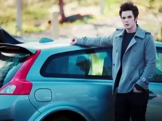 #B - International Trailer #B (English)