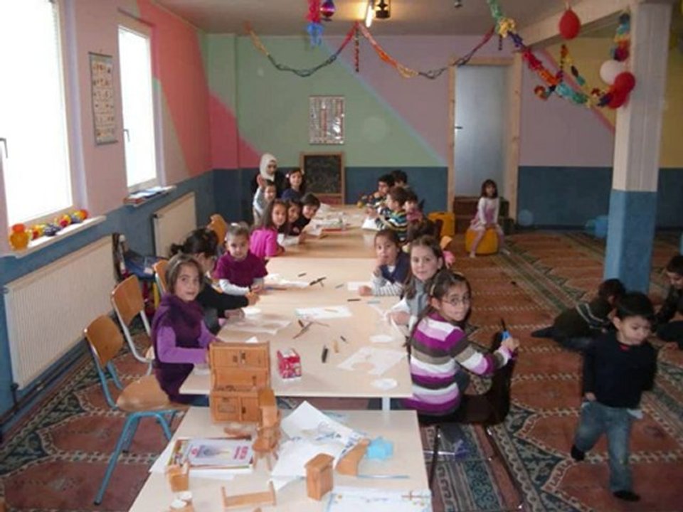 Almanya Ditib Peine Kur'an Kursu Sınıflarından Görüntüler