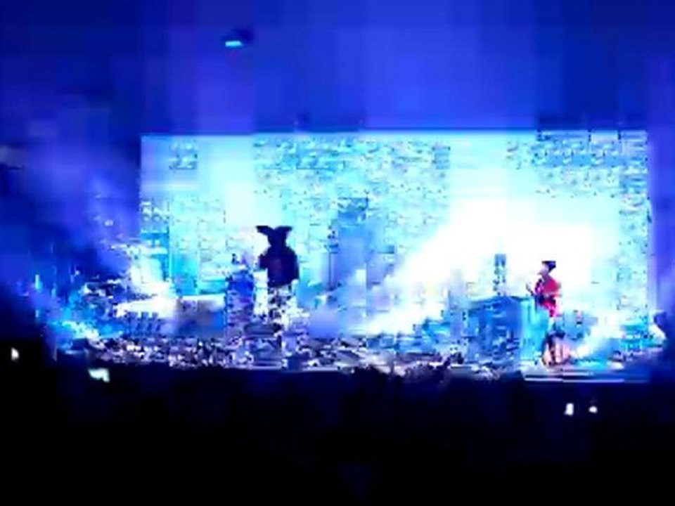 Matthieu Chedid Hold up au Zénith de Lille le 06/11/2010