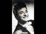 Zeki Müren - GÜLÜNCE GÖZLERİNİN İÇİ GÜLÜYOR