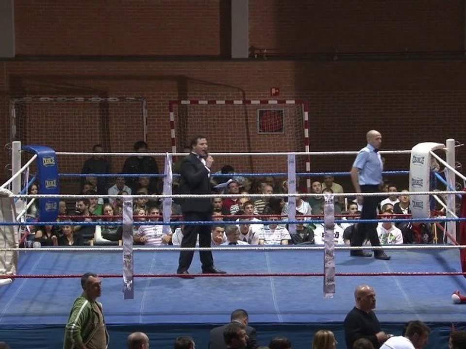 BOXEO - David Arteaga vs Mohamed el Mourabit