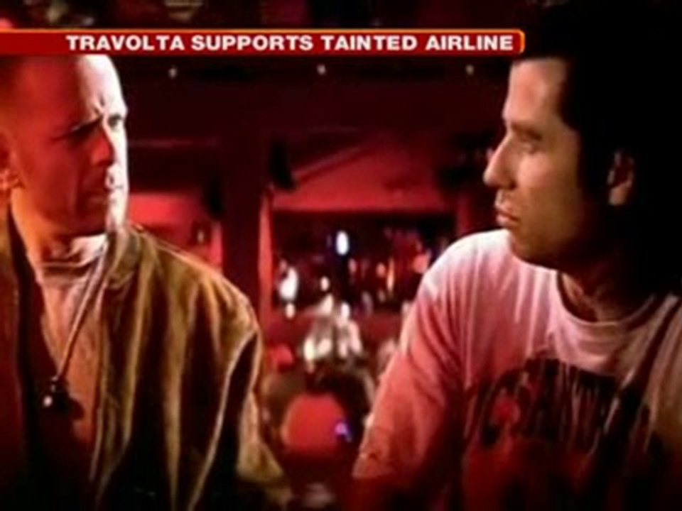Travolta supports Qantas