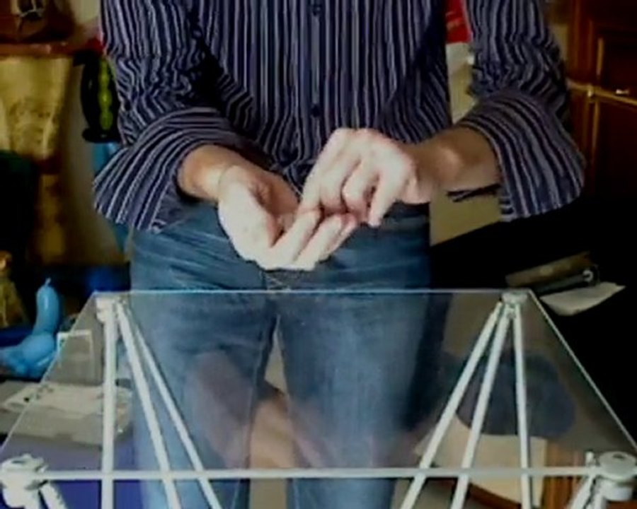 pieces au travers...