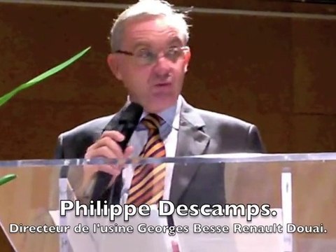 Renault Douai donne des voitures aux lycées professionnels