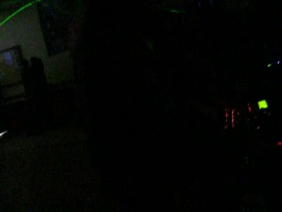 bass -8 live act 4 teuf noktambul 06-11-2010