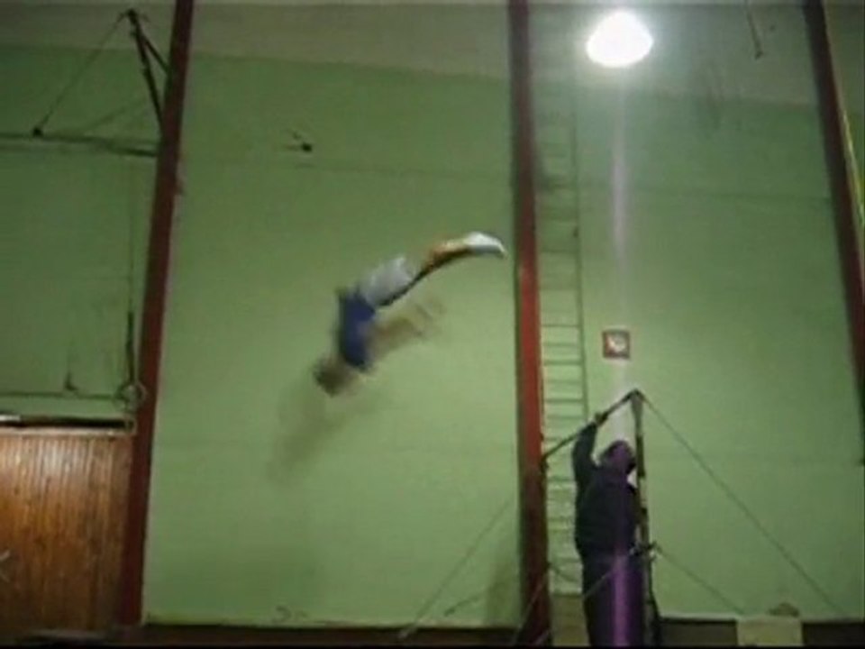 manu_fixe_double_tendu