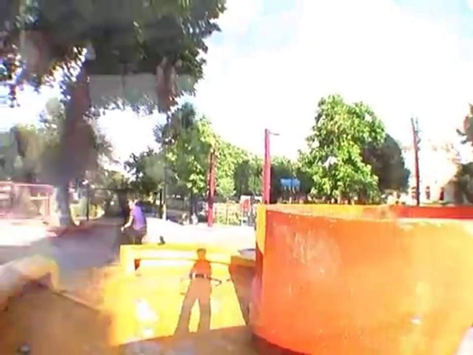 trottinette freestyle que maxime le grand