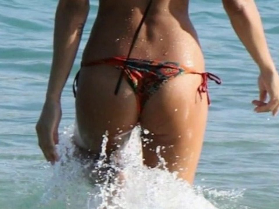 Exklusiv: Elisabetta Canalis im Bikini