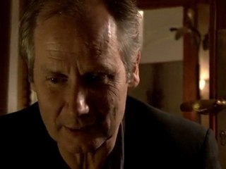 Hippolyte Girardot présente Dernier étage gauche gauche