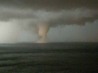 Trombes en rade d'Hyères