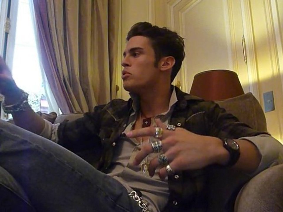 ITV privée de Baptiste Giabiconi sur son single "Showtime"