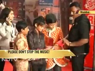 Night Out: B’wood throngs at GIMA