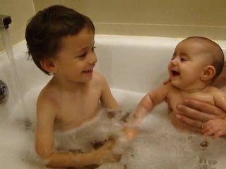 1er bain Amandine et Timothée