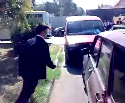 Annemi çağır çabuk