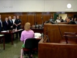 New York rally urges prosecutors to pursue DSK