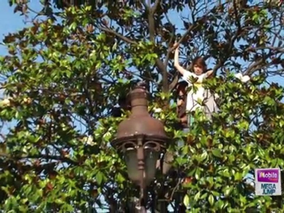 Ep 23 : Les réactions après saut - M6 mobile Mega Jump 2011