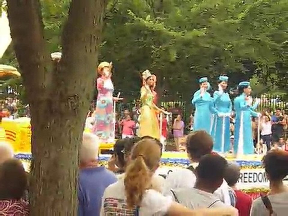 independance day 3 vietnamese americans