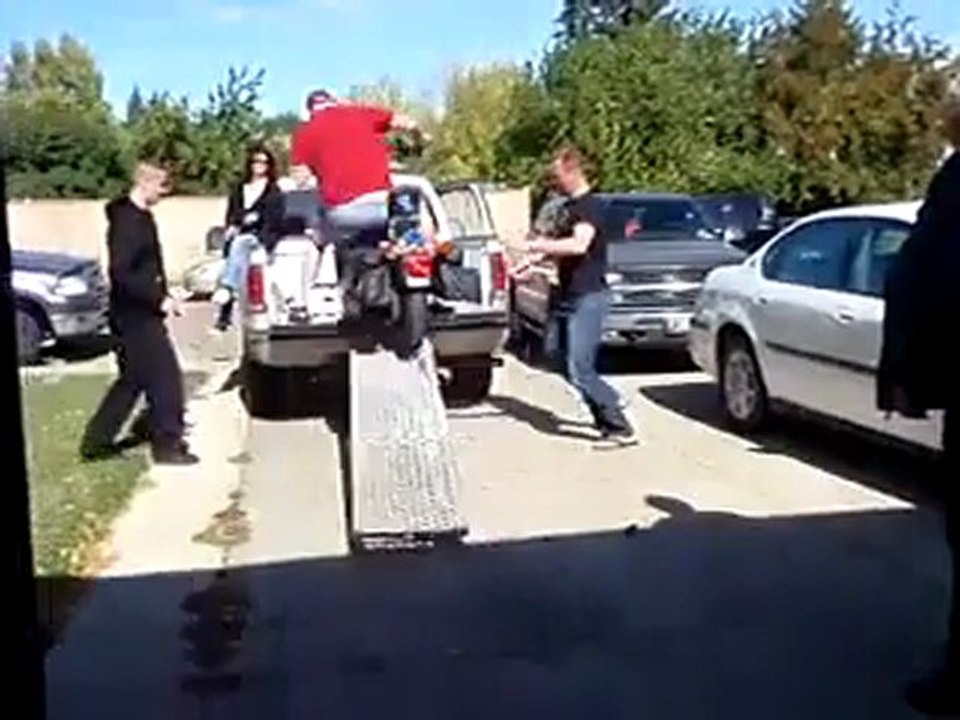 Loading Motorrad Epic Fail