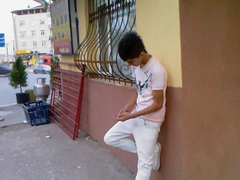 Bende Aşık Oldum İşte (2011)