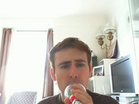 Wiwi égratigne je n'ai à t'offrir que mon amour