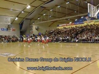 Tony PARKER à Saint-dié-des-Vosges, les pompom Girls