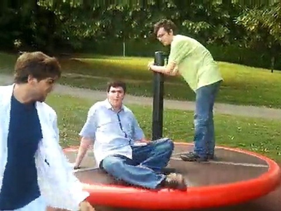 Delire Charlito Destra Alinor sur toupie géante