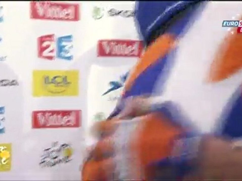 Accident Terrible in Tour de France 2011 - ÉTAPE 9 HQ