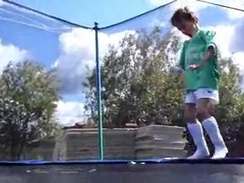 gocanada 20110710 Jump around