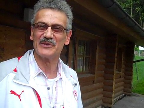 Φίλαθλος του Ολυμπιακού από το Μόναχο στο Ζέεφελντ