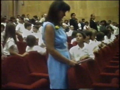 Hino Nacional Português cantado pelos alunos do CLIP - Colegio Luso Internacional do Porto