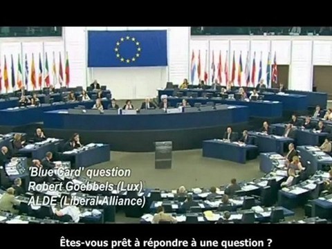 ''Je veux que vous soyez tous virés !!'' - Nigel Farage aux eurodéputés
