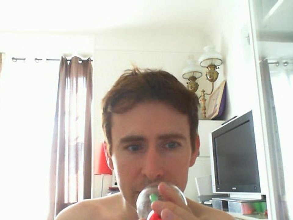 Wiwi égratigne "deja vu" de Dionne Warwick