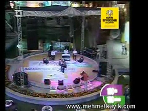 Mehmet KAYIK - Bahce Duvarindan Asdim & Ey Garip Gonullum 2011 Konya Konseri mehmetkayik.com