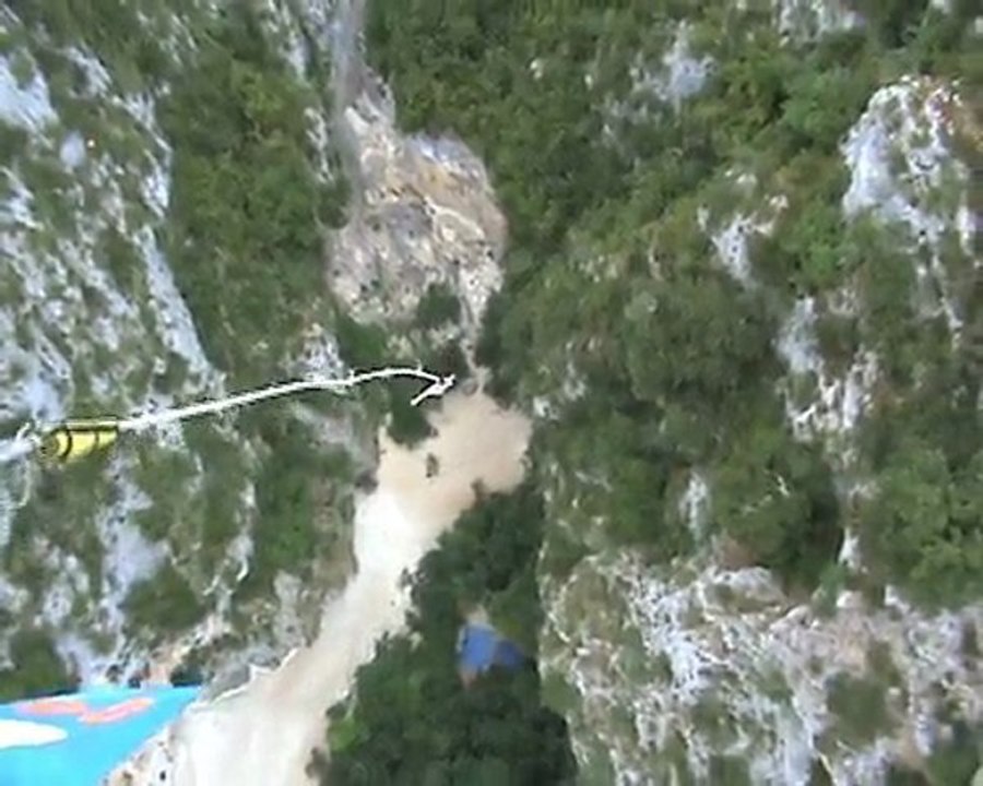 Saut de 182M du pont de l'Artuby