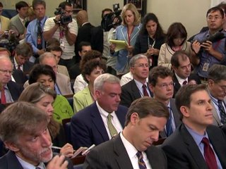 Obama presses Republicans on debt deal