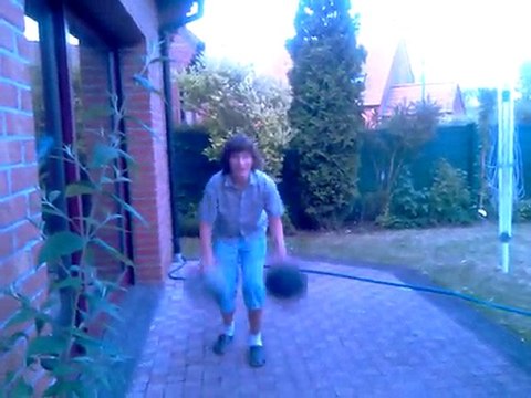 Défi BaskUp n° 2 d’Étienne : dribble à 2 ballons