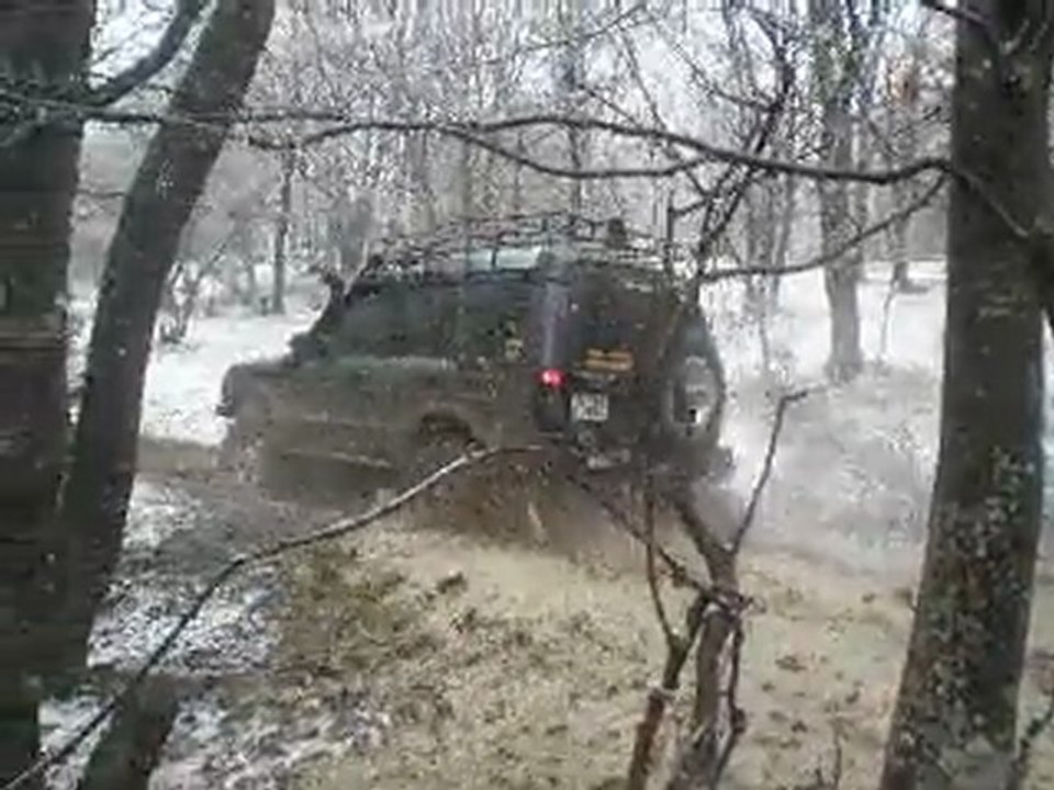 Land Rover Discovery Off Road - Off Off Offf