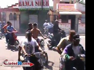 Recorrido de los dirigente populares por las calles de San Fco.