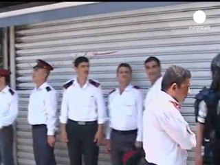 Siria: assalto ambasciate Usa e Francia, tre agenti feriti