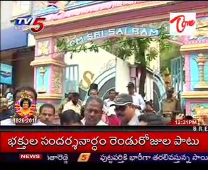 Tears, tributes as devotees mourn Sathya Sai in Puttaparthi - 01