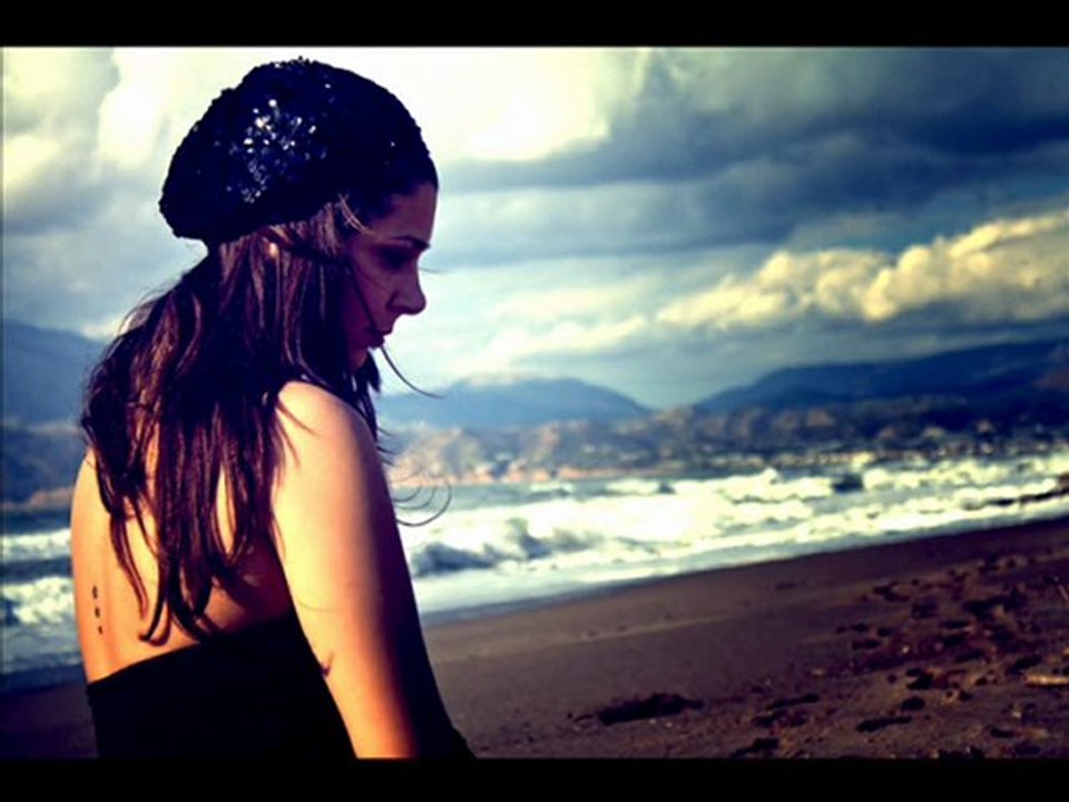 Ben hep kendi acılarım da nihayetlendim (şiir türkan çağlayan-yorumlayan çimlerin melodisi)