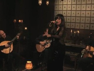 MEZZO VOCE: Ana Moura : "Fado das aguas"
