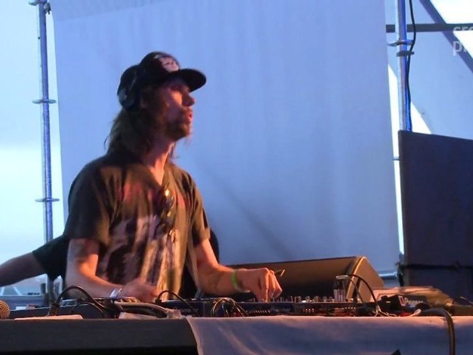 Brodinski, Busy P, Dj Mehdi, Erol Alkan, ... Pool Party aux Nuits Sonores