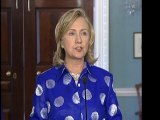 Clinton condamne le gouvernement syrien et l'attaque des ambassades