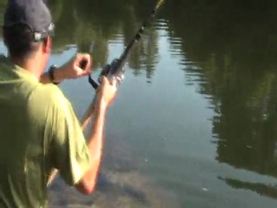patrice pêche son premier silure sur le tarn
