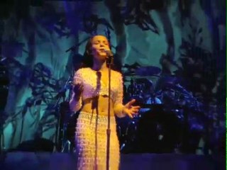 SADE _ No ordinary love (LIVE)